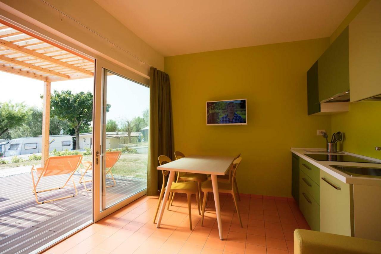 Camping Continental Hotel Bardolino Exterior photo